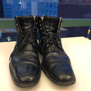Men’s Cole Haan black leather lace-up boots